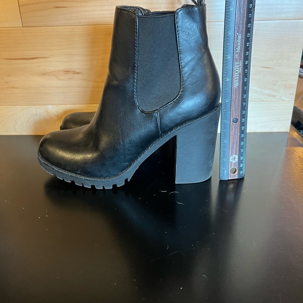 Booties - Picture 5 of 6